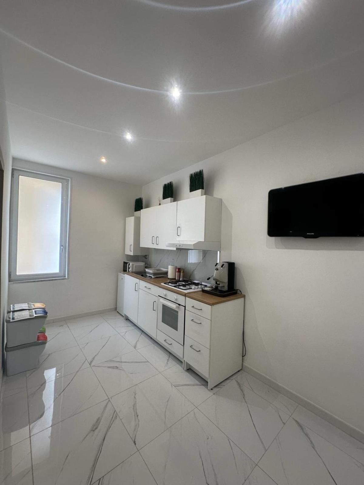 Apartment M2 *